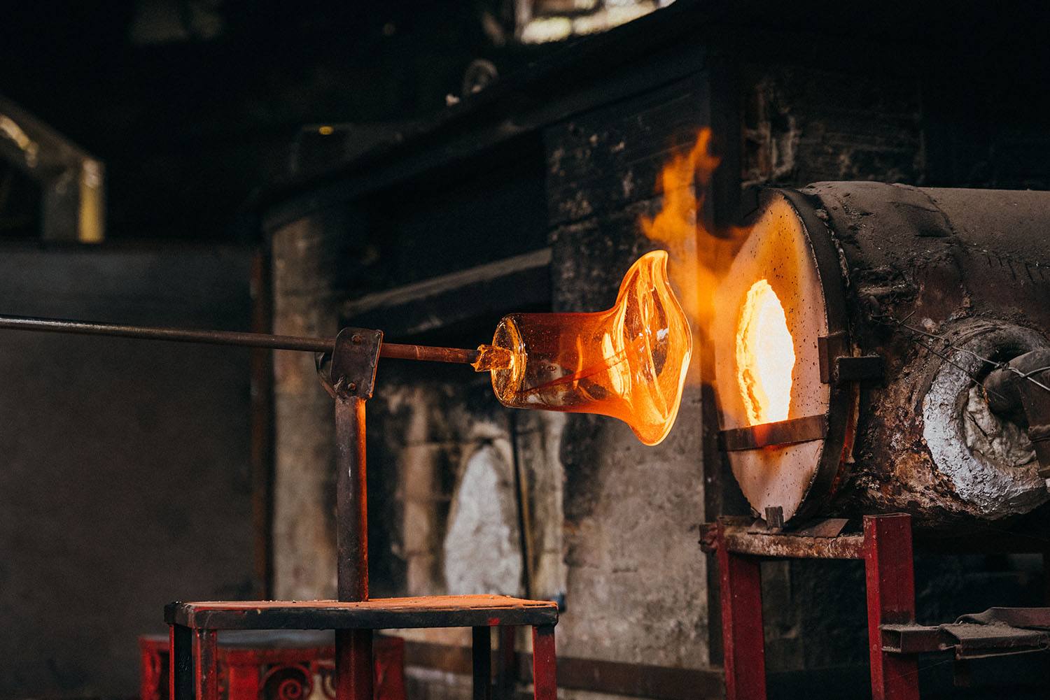 The History of Glassblowing - Obakki