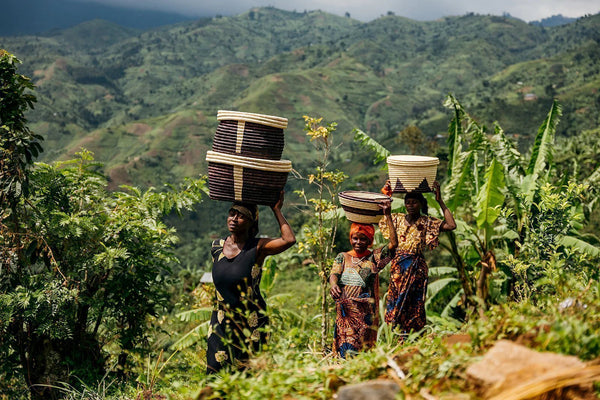 Weaving A Tale of Two Cultures - Obakki