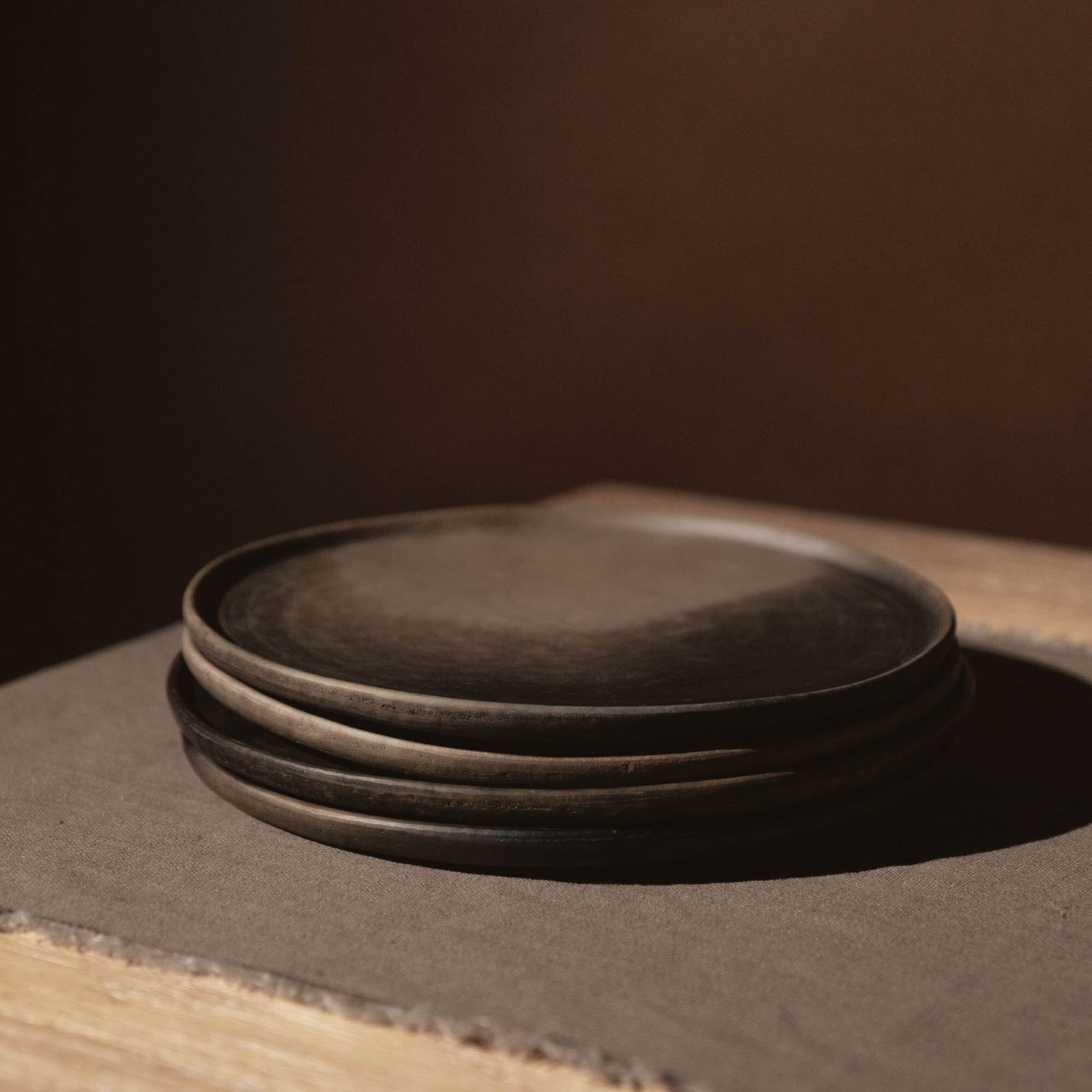 125-rustic-charger-plate-set-