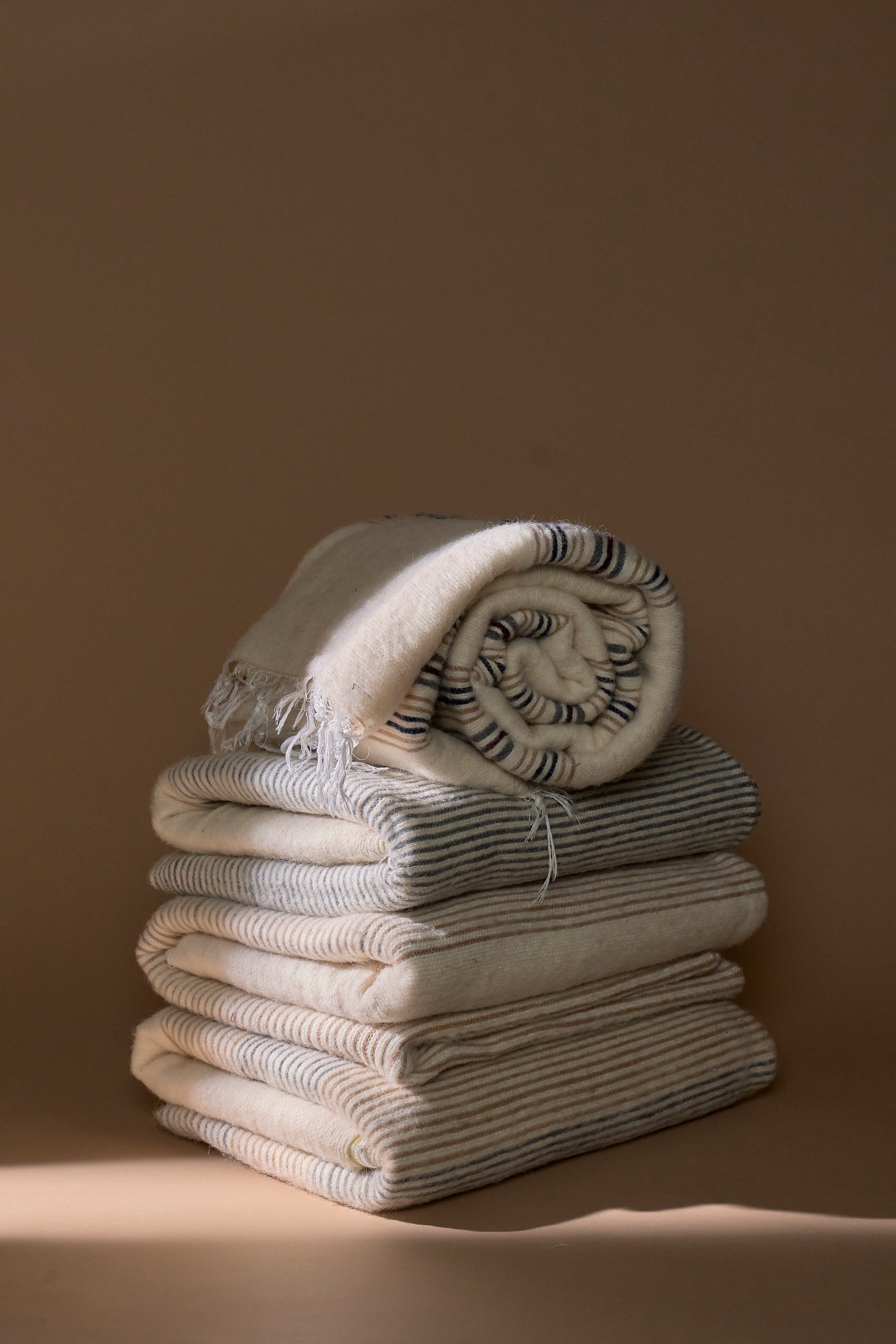CAMEL BLANKETS