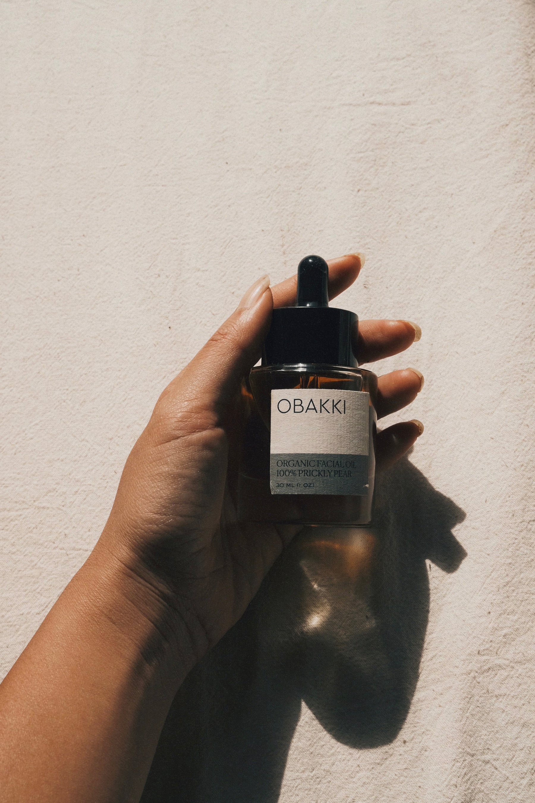 <p><em>ORGANIC</em> SKINCARE</p>