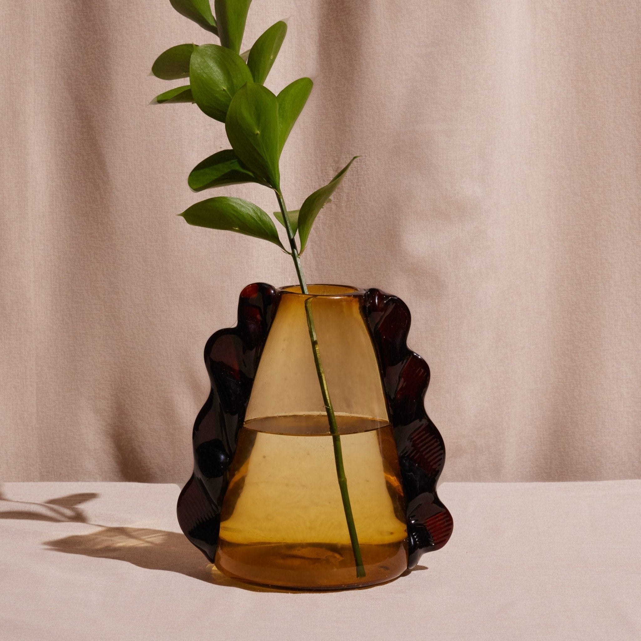 Betta Vase | Amber_Meso_201-71-2183-188AmberOS | Obakki