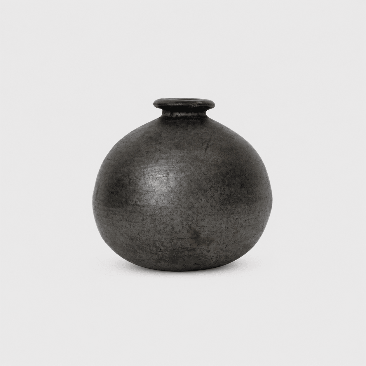 Cantaro Clay Vase Onyx