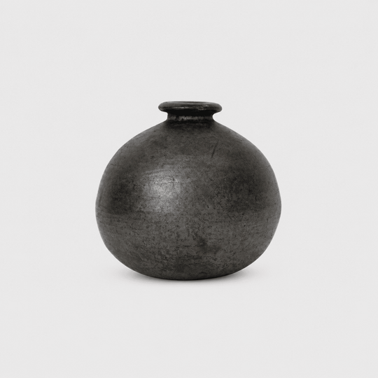 Cantaro Clay Vase | Onyx