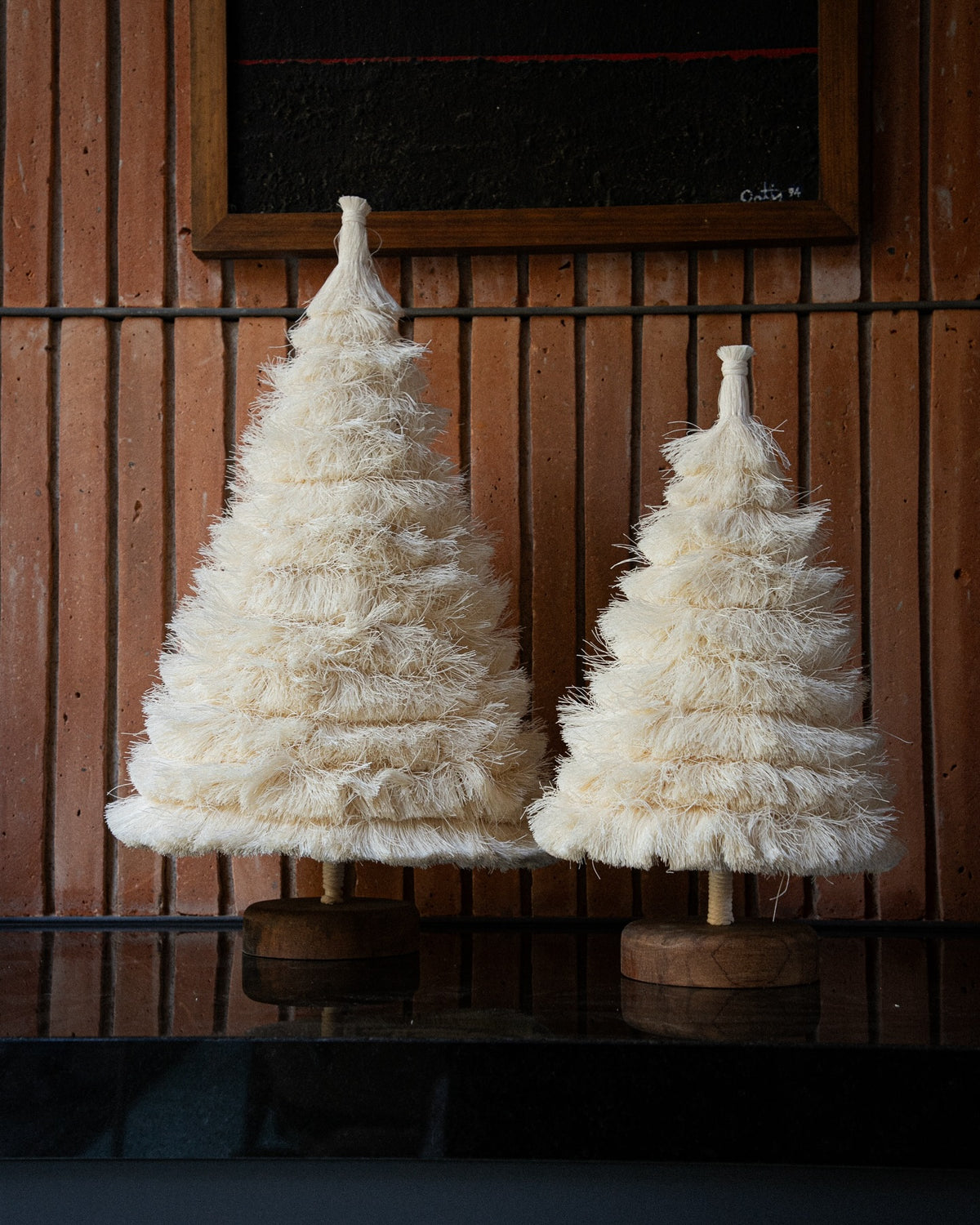 HOLIDAY ORNAMENTS & DECOR