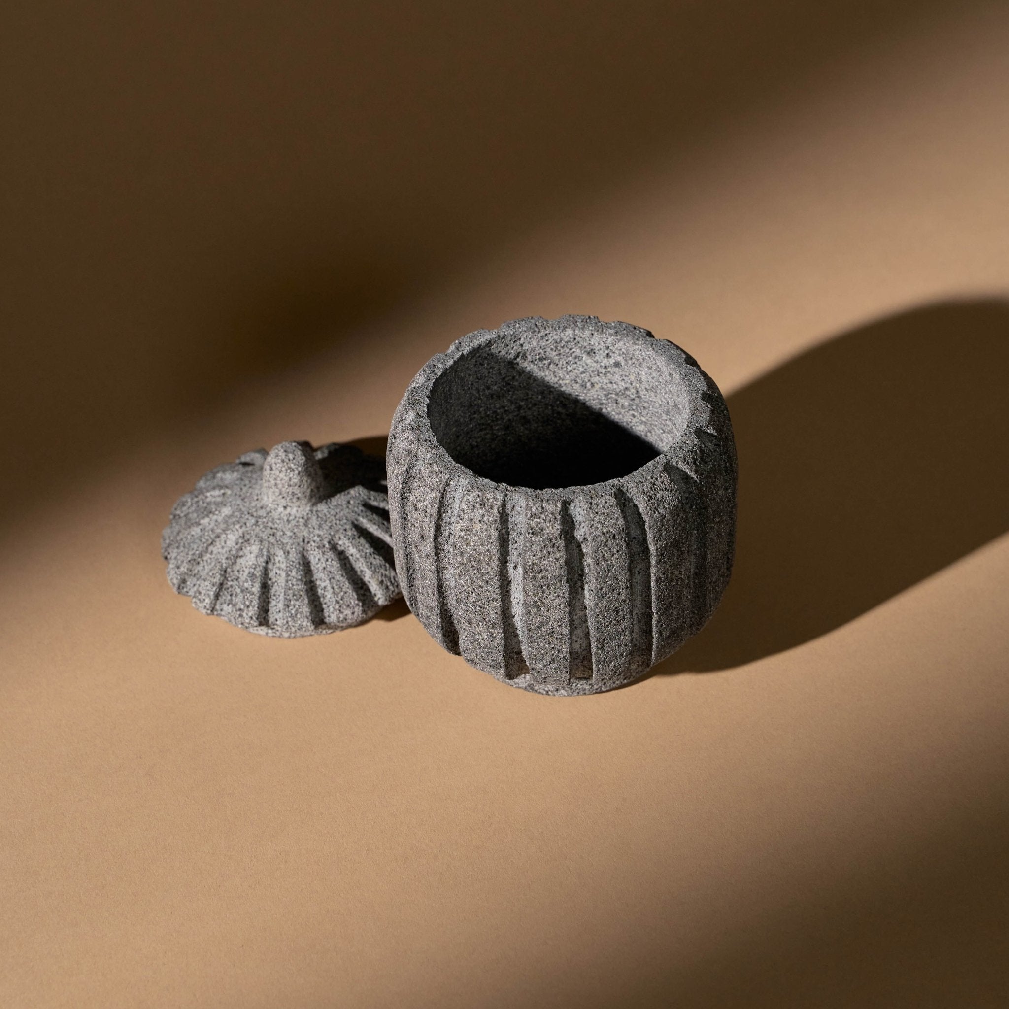 Beta Box | Volcanic Stone_Ayres_201-71-1653-156Volcanic StoneOS | Obakki