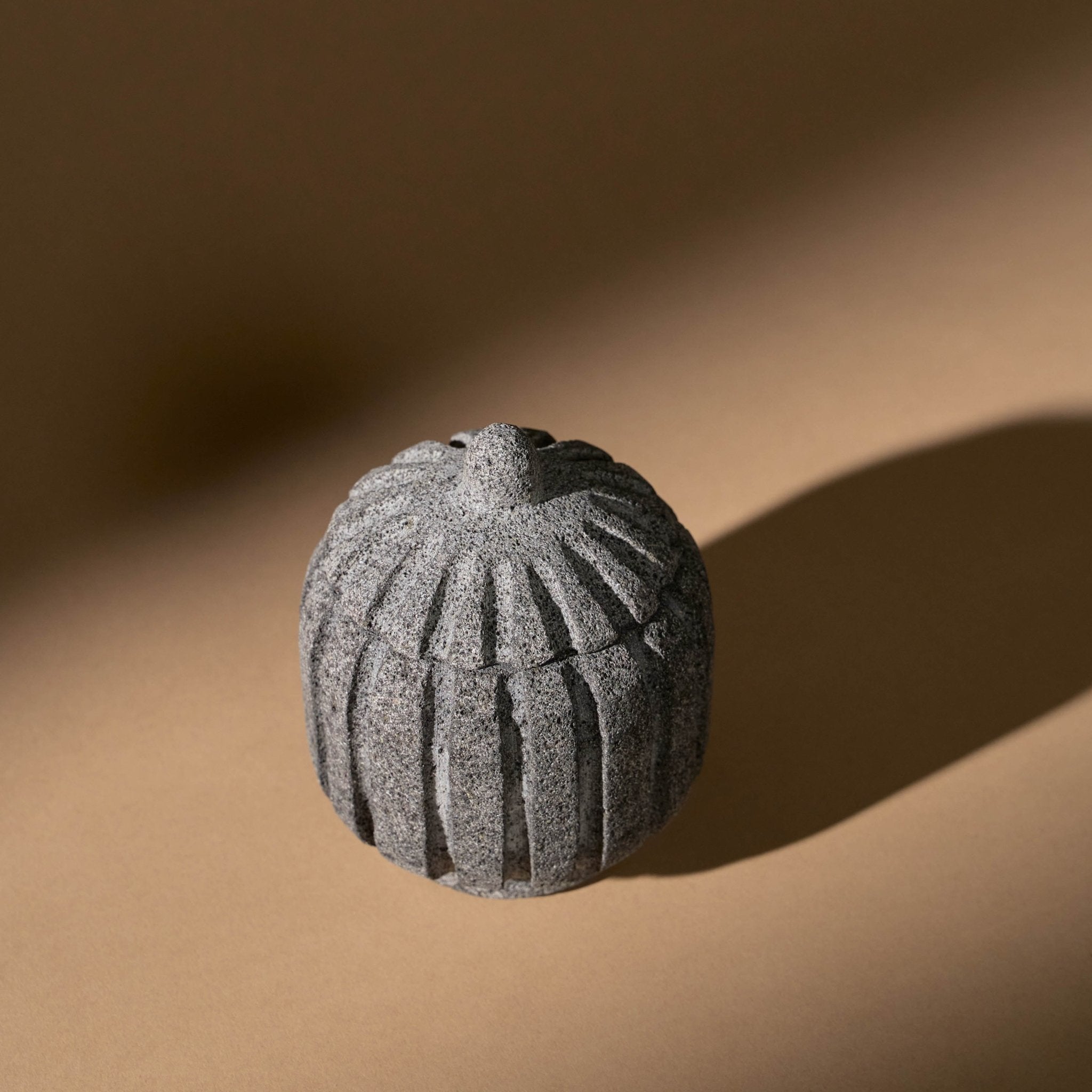 Beta Box | Volcanic Stone_Ayres_201-71-1653-156Volcanic StoneOS | Obakki