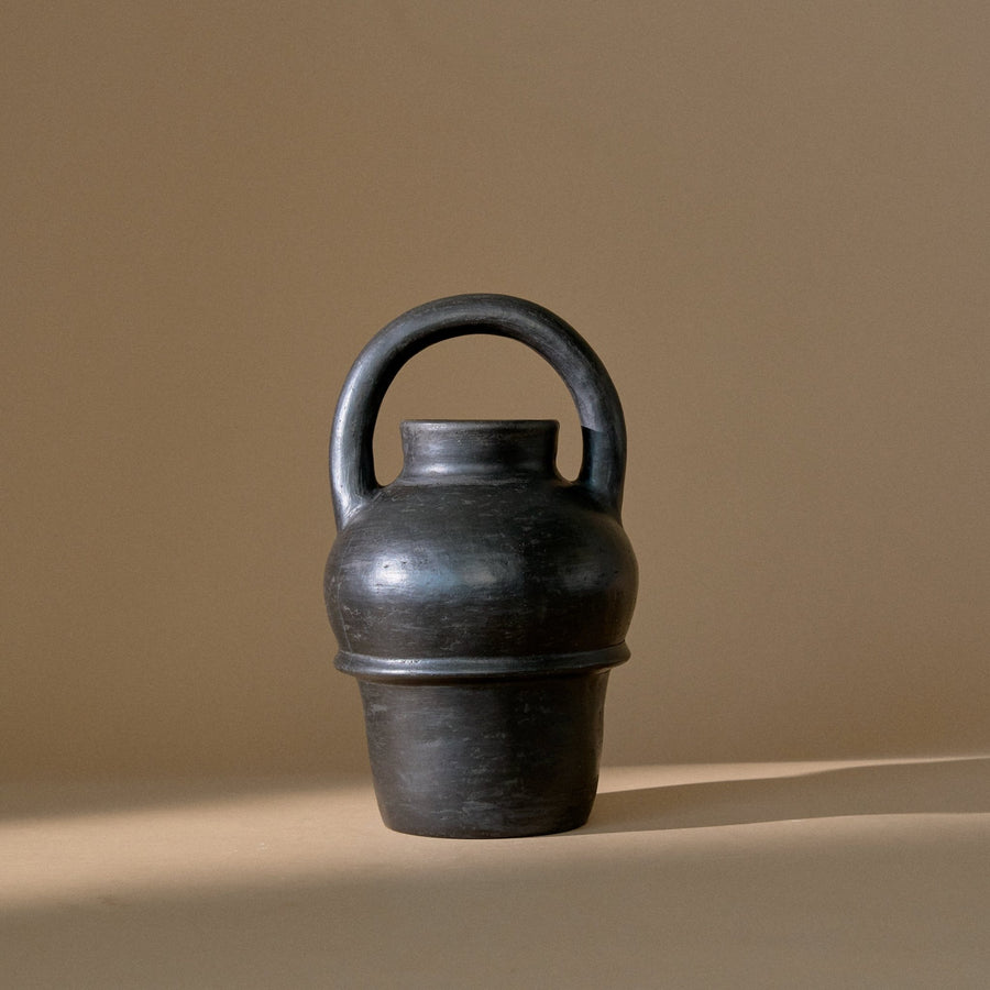 Contradictory Clay Vase 04 | Small_RRRES_201-74-1815.1-181OnyxOS | Obakki