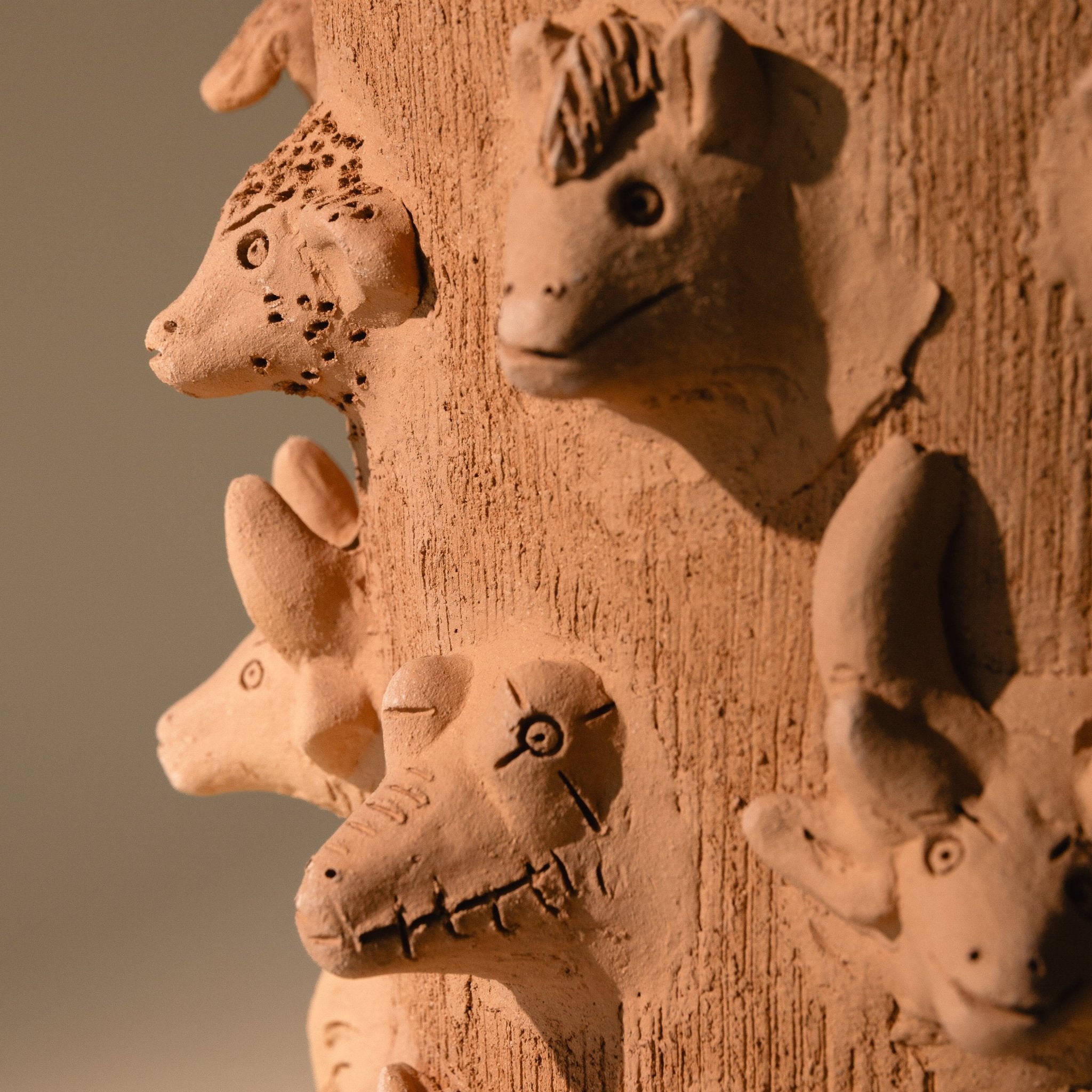 Menagerie Art Vase | Large_The Enriquez Family_201-72-1578-179CLAYOS | Obakki