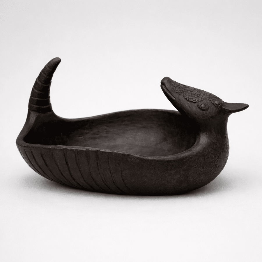 Michoacán Clay Armadillo Tray_San Pedro Zipajo_201-74-1898-766BlackOS | Obakki