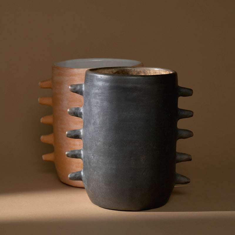 Oaxacan Clay Dientes Vase - by Rufina | Obakki