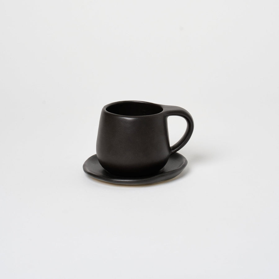 Ceramic Mug + Saucer_Nook Mesa_201-71-1952-189BlackOS | Obakki