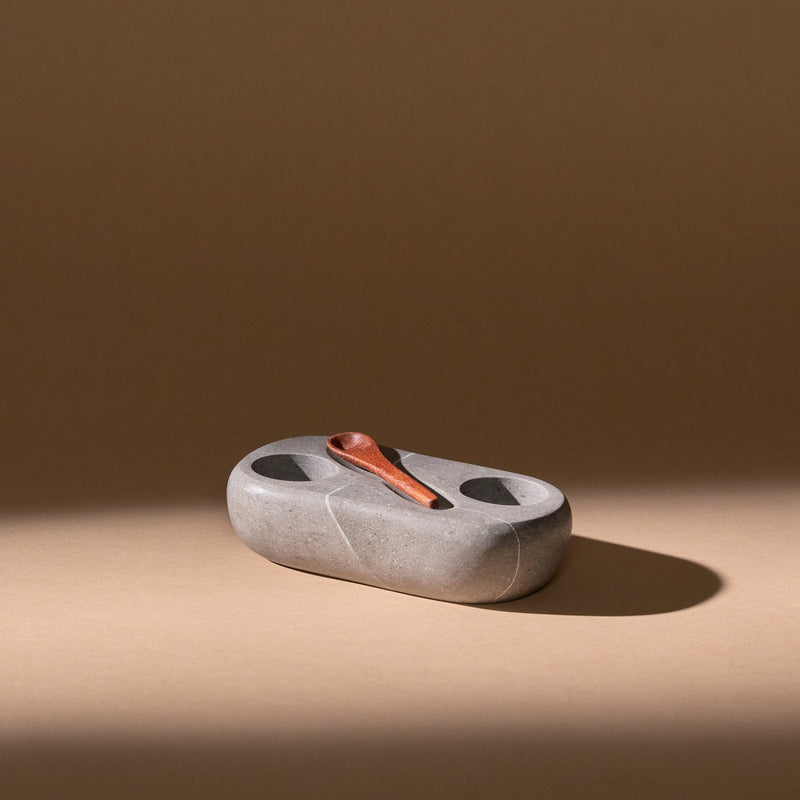 Marble Sauce + Spice Board Vases + Planters 