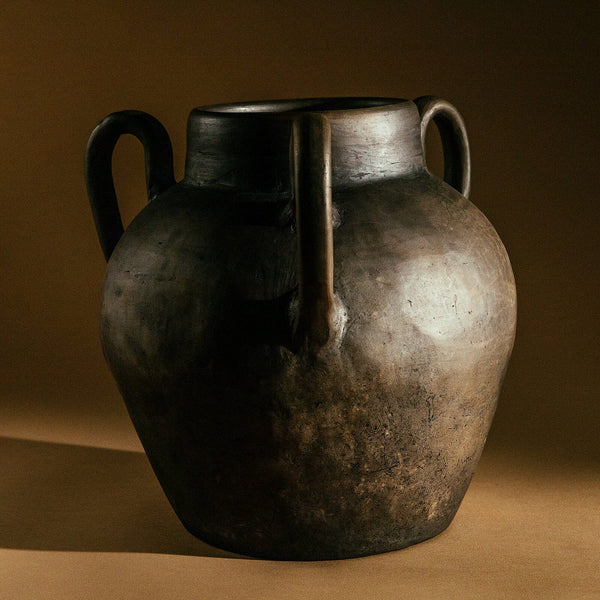 Oaxacan Clay Amphora | Onyx Vases 