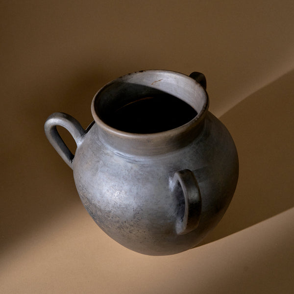 Oaxacan Clay Amphora | Onyx Vases 