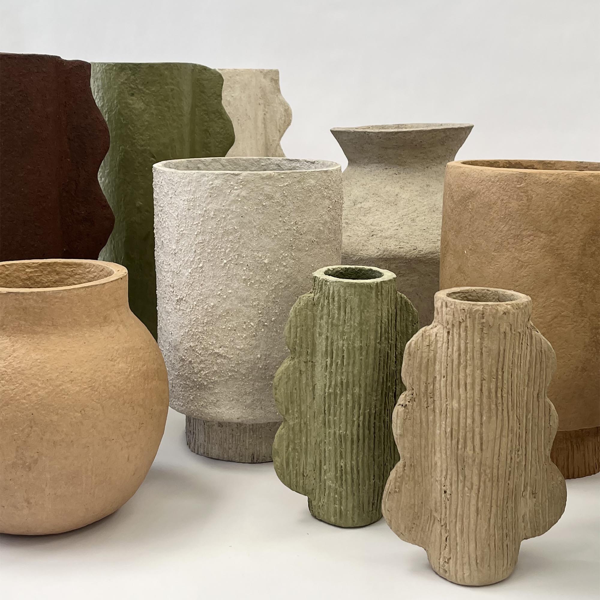 Paper Mache Vase | Mantijolo_Design Network Africa_201-50-1980-193SageOS | Obakki