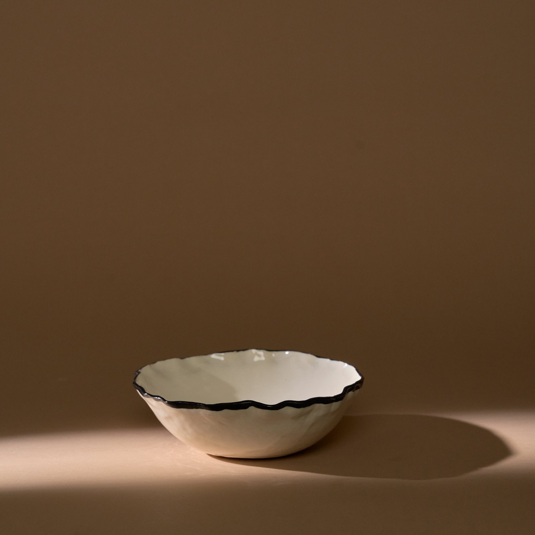 Ruffle Cereal Bowl_Nathalee Paolinelli_201-72-2066-137BLKRINGOS | Obakki