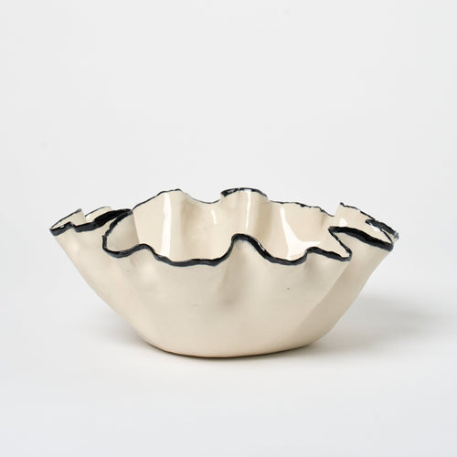 Ruffle Serving & Salad Bowl_Nathalee Paolinelli_201-72-2068-137BLKRINGOS | Obakki