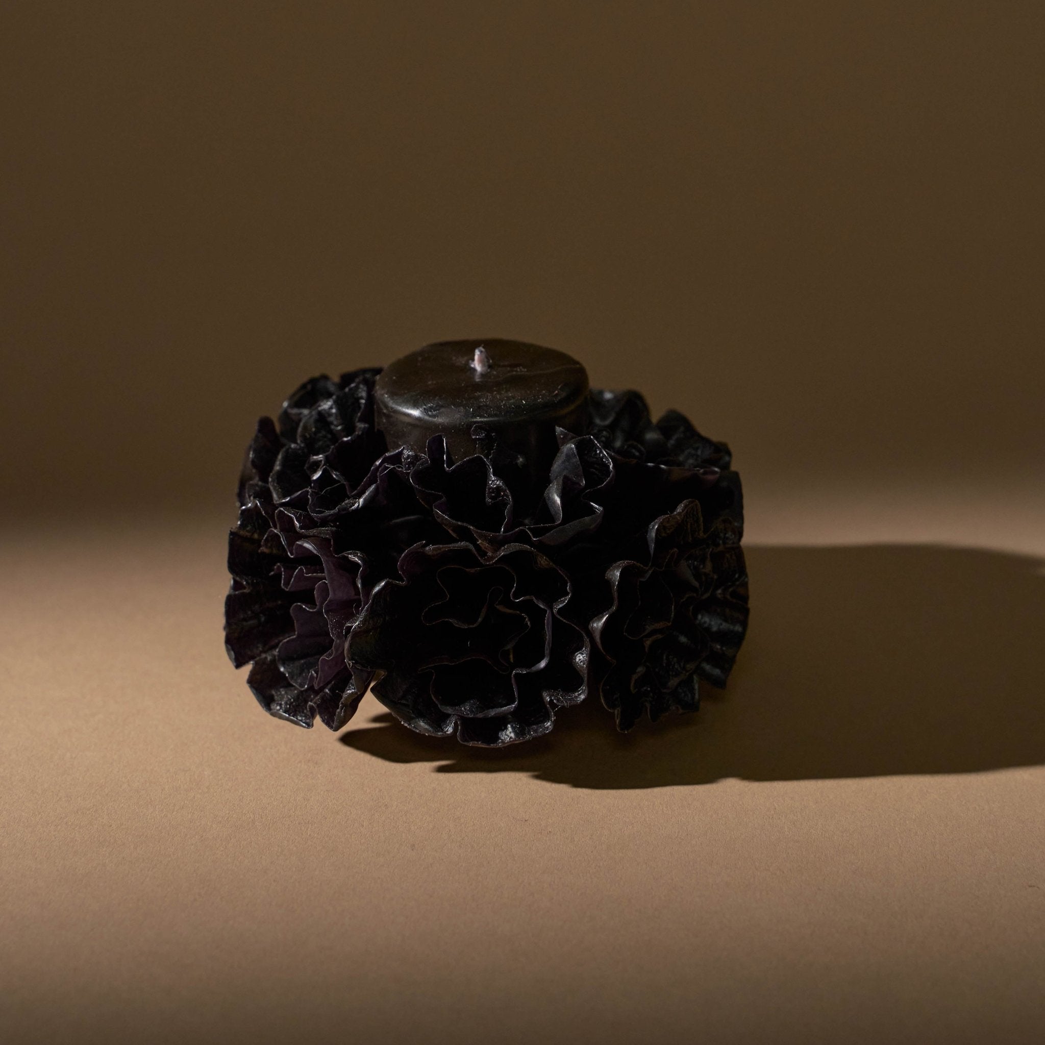 Small Skirted Candle | Black_Casa Viviana_201-41-1076-166BLKOS | Obakki