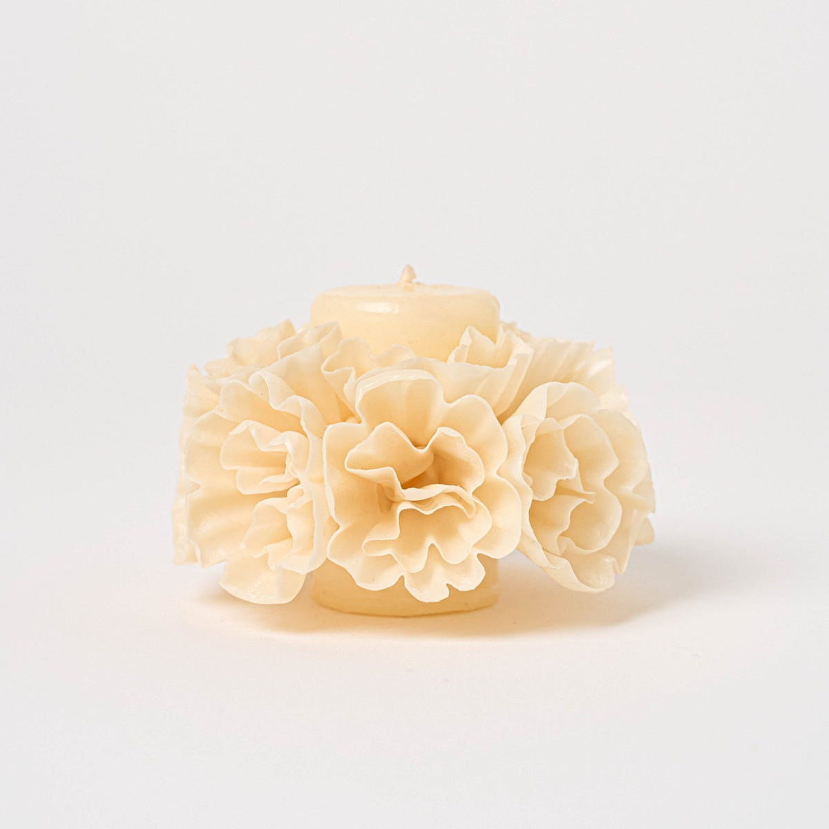 Small Skirted Candle | Ivory_Casa Viviana_201-41-1075-166IvoryOS | Obakki
