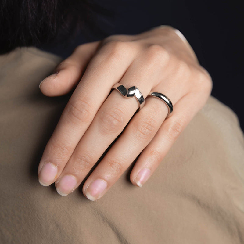 The One Band Ring Victorious Crafts Obakki