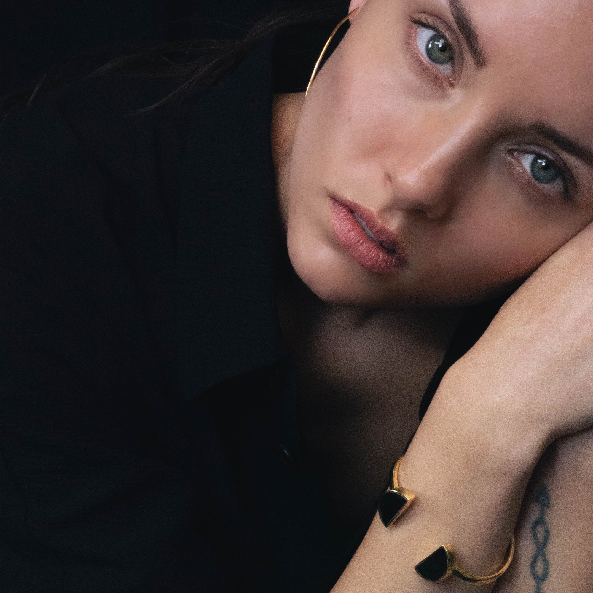 Halfmoon Split Bracelet | Black - Bracelet by Victorious Crafts | Obakki