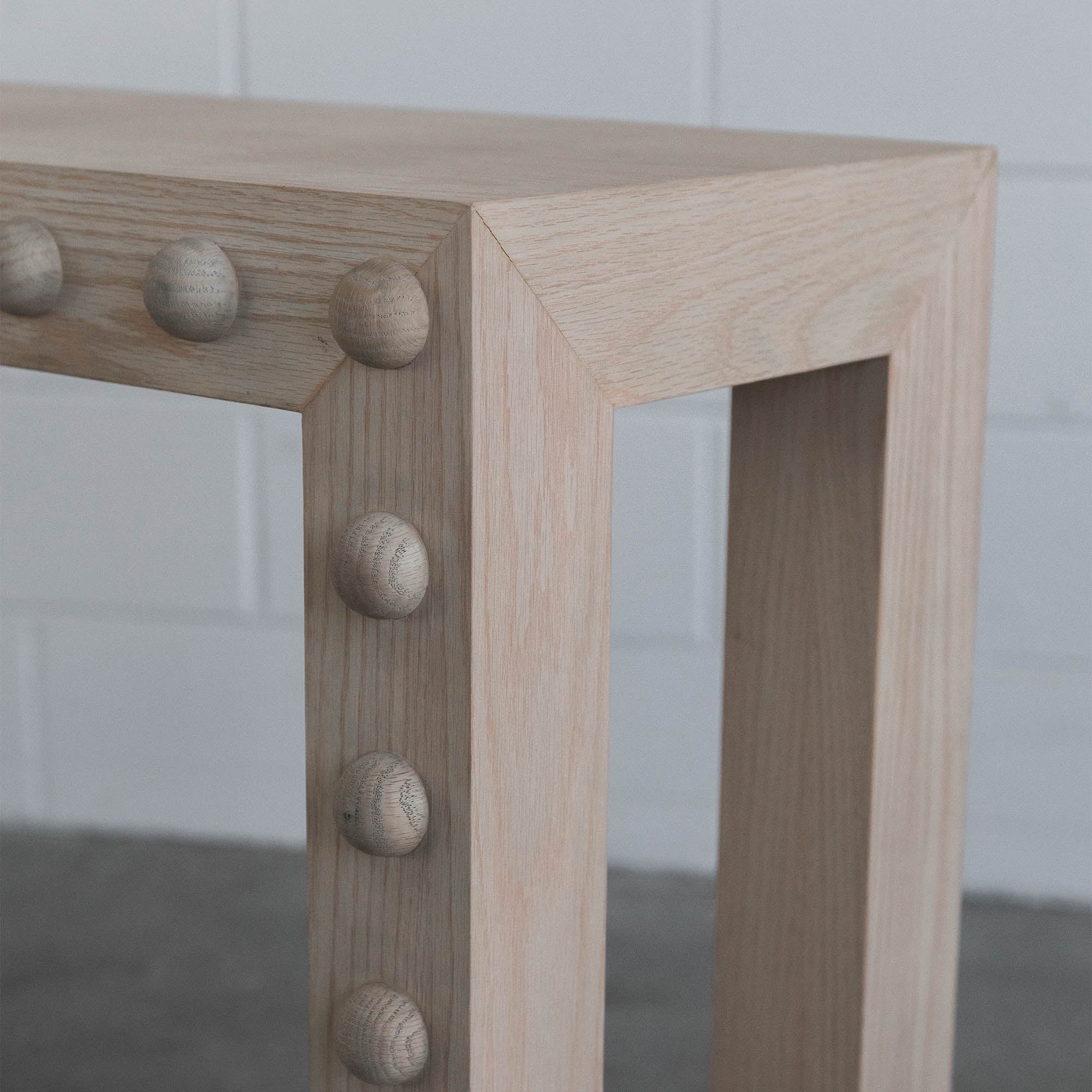 JAGUARCITO Oak Console Table - Furniture by Originario Andres Gutierrez | Obakki