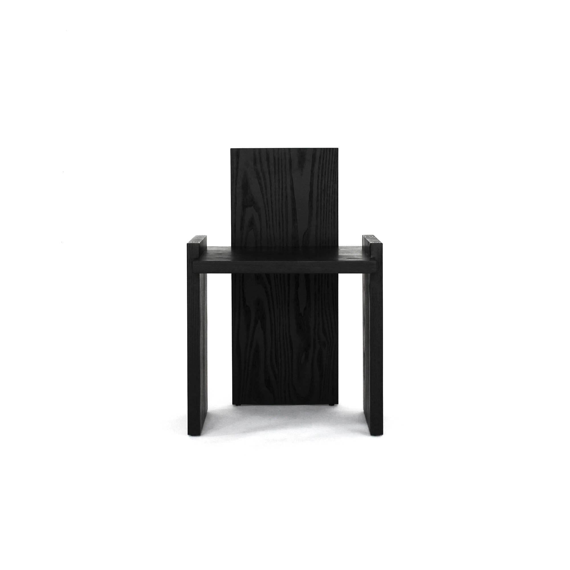 Juddas Chair 02