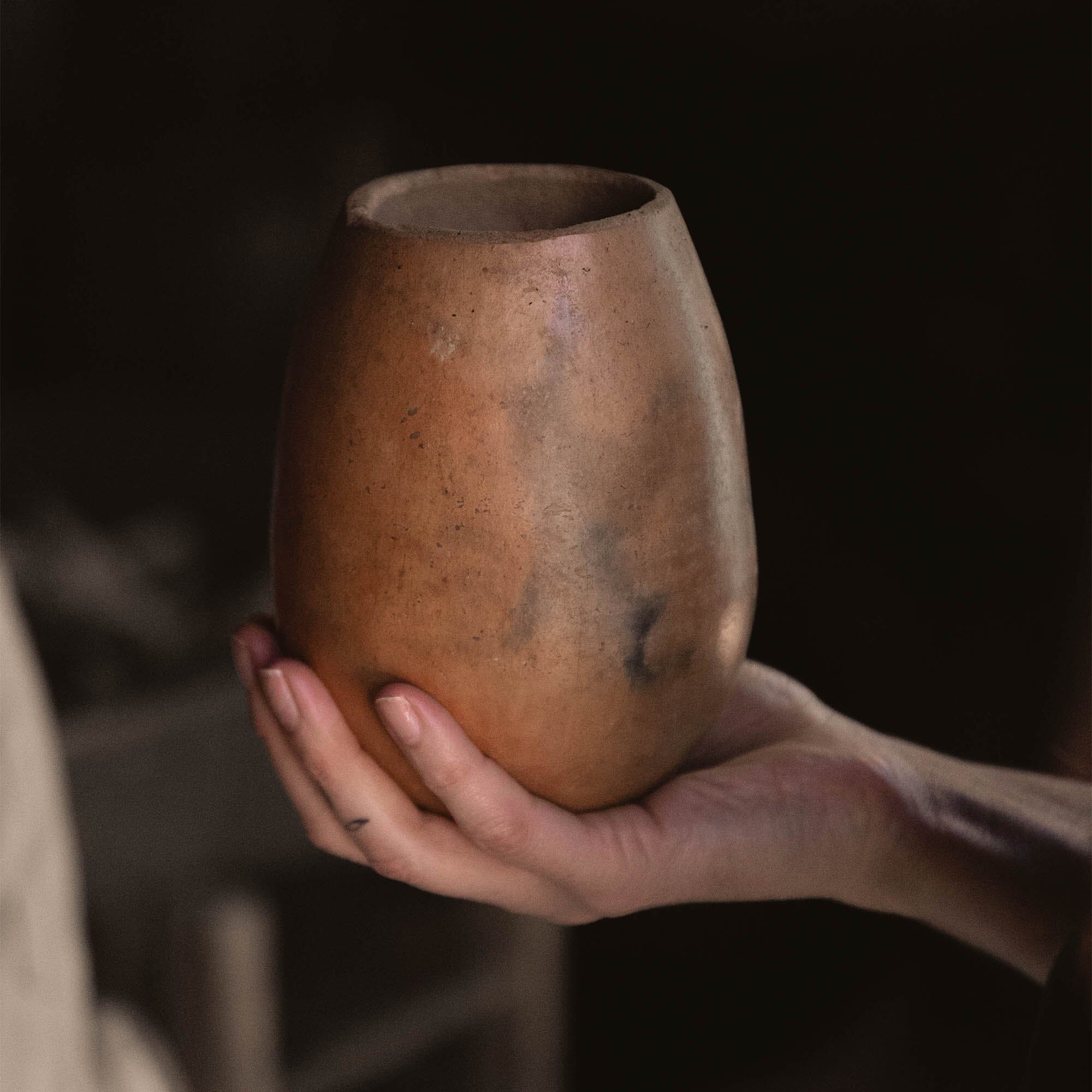 Liso Corto Vase_Julio Martinez Diaz_201-74-1331-763CLAYOS | Obakki