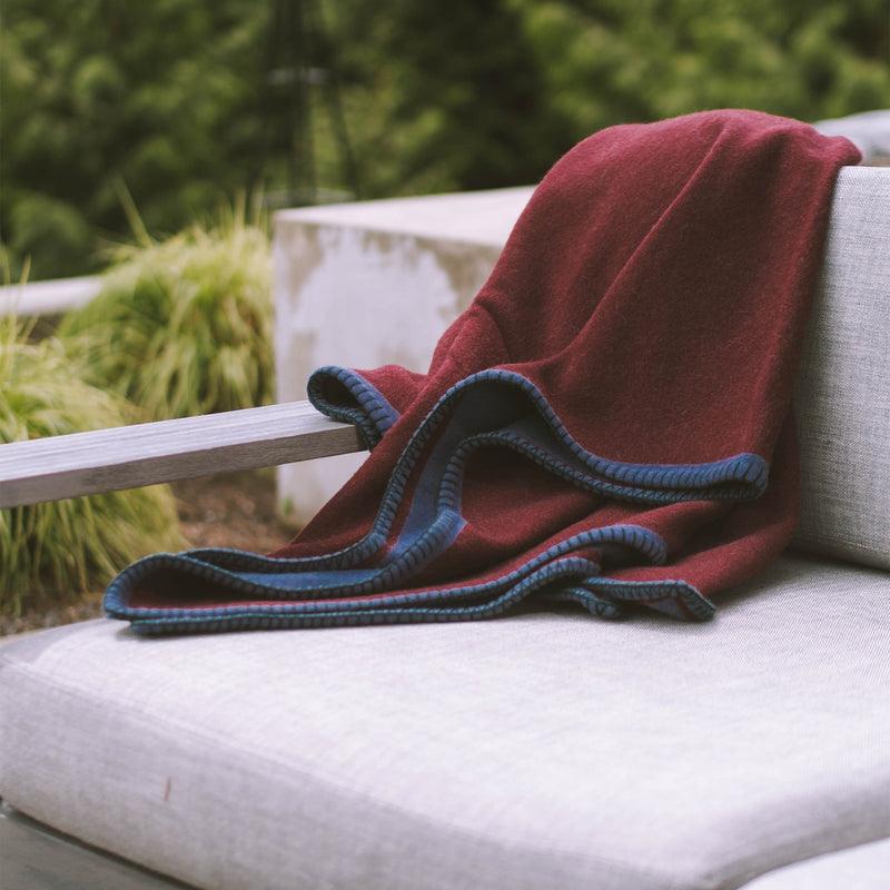 Doppio Double Sided Blanket | Red-Indigo Home Textiles Carmine Red - Indigo Blue OS 
