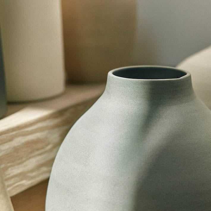 Taro Vase | L Vases + Planters 