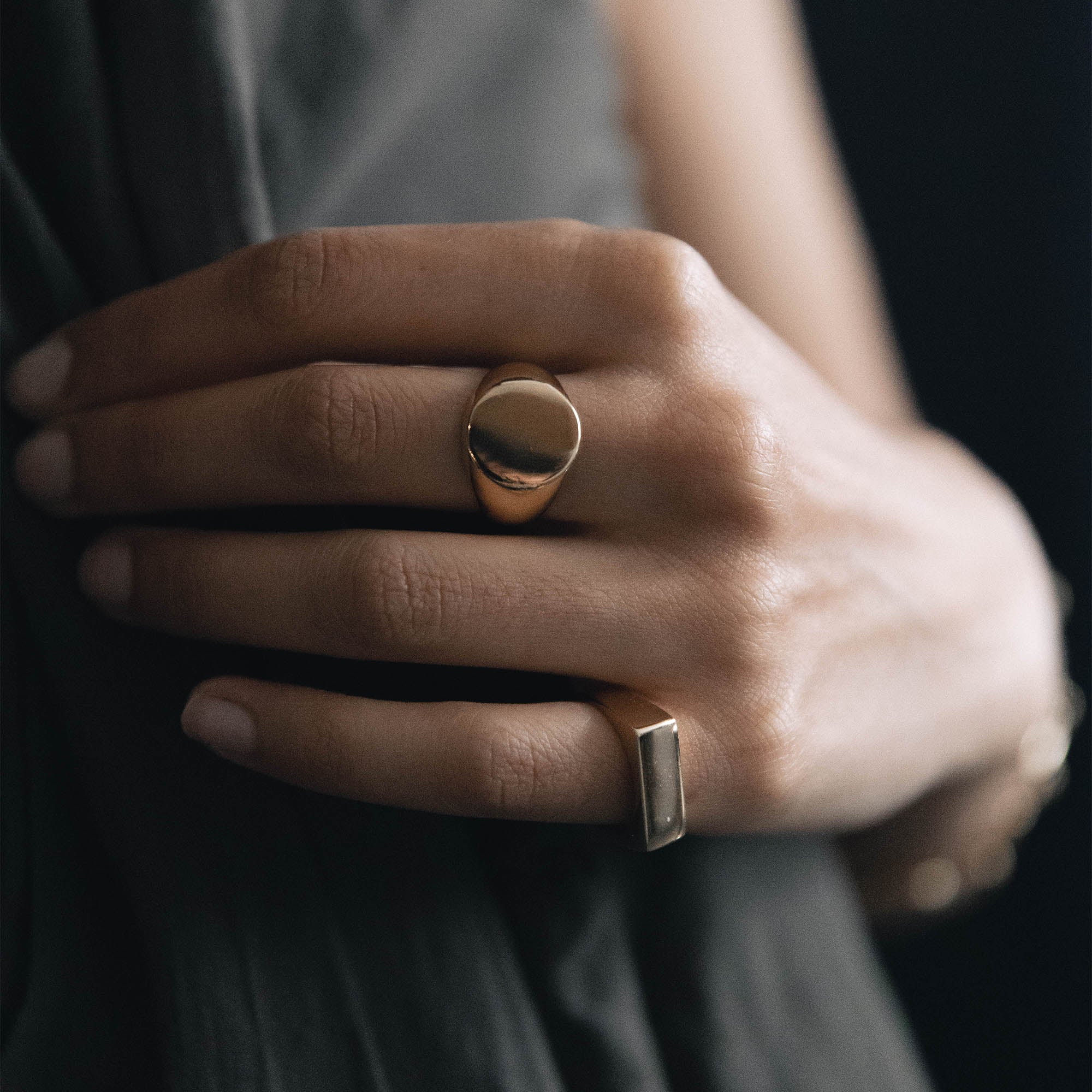 Round Signet Ring - Ring by Sylvester | Obakki