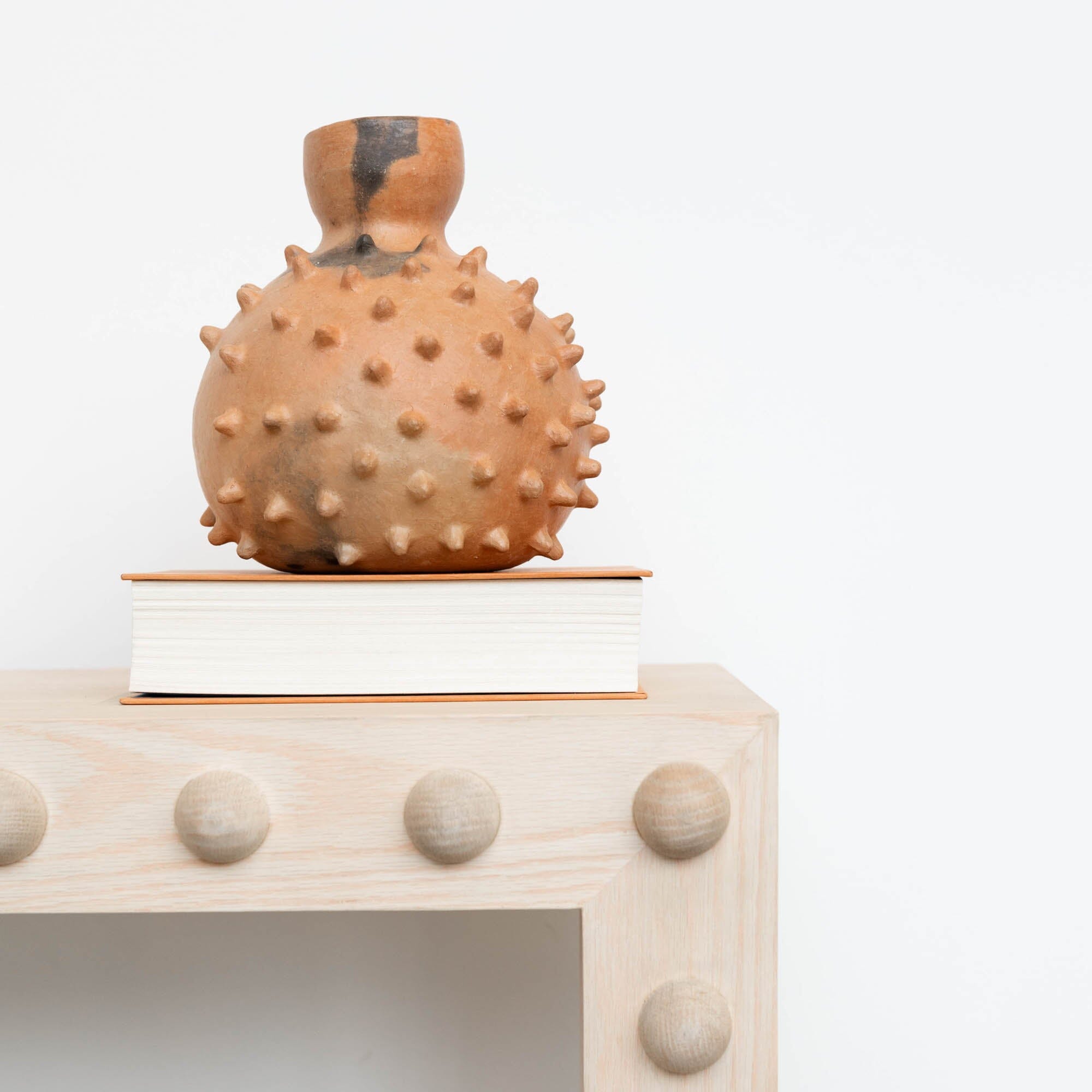 Spiked Pez Gordo Vase Vases Julio Martinez Diaz Obakki