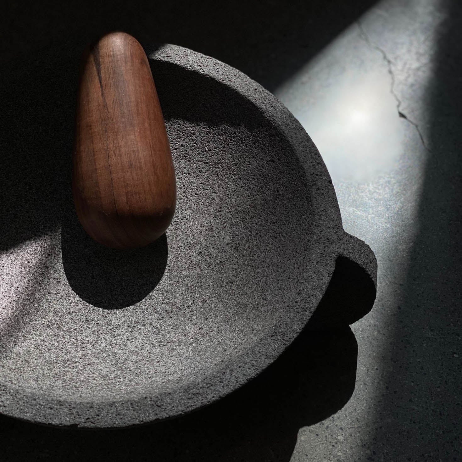 Tecali Mortar and Pestle_Ayres_201-71-0381-156-Volcanic Stone-O/S | Obakki