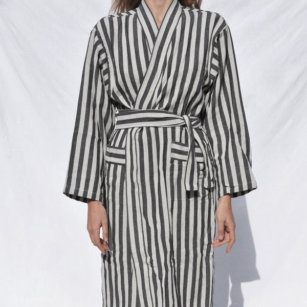 Turkish Linen Robe | Black Stripe_Mizar & Alcor_201-60-1034-171BLKSTRIPE-S | Obakki