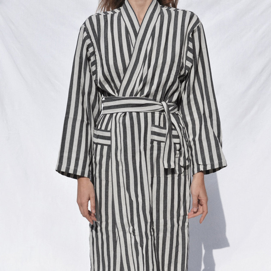 Turkish Linen Robe | Black Stripe_Mizar & Alcor_201-60-1034-171BLKSTRIPE-S | Obakki