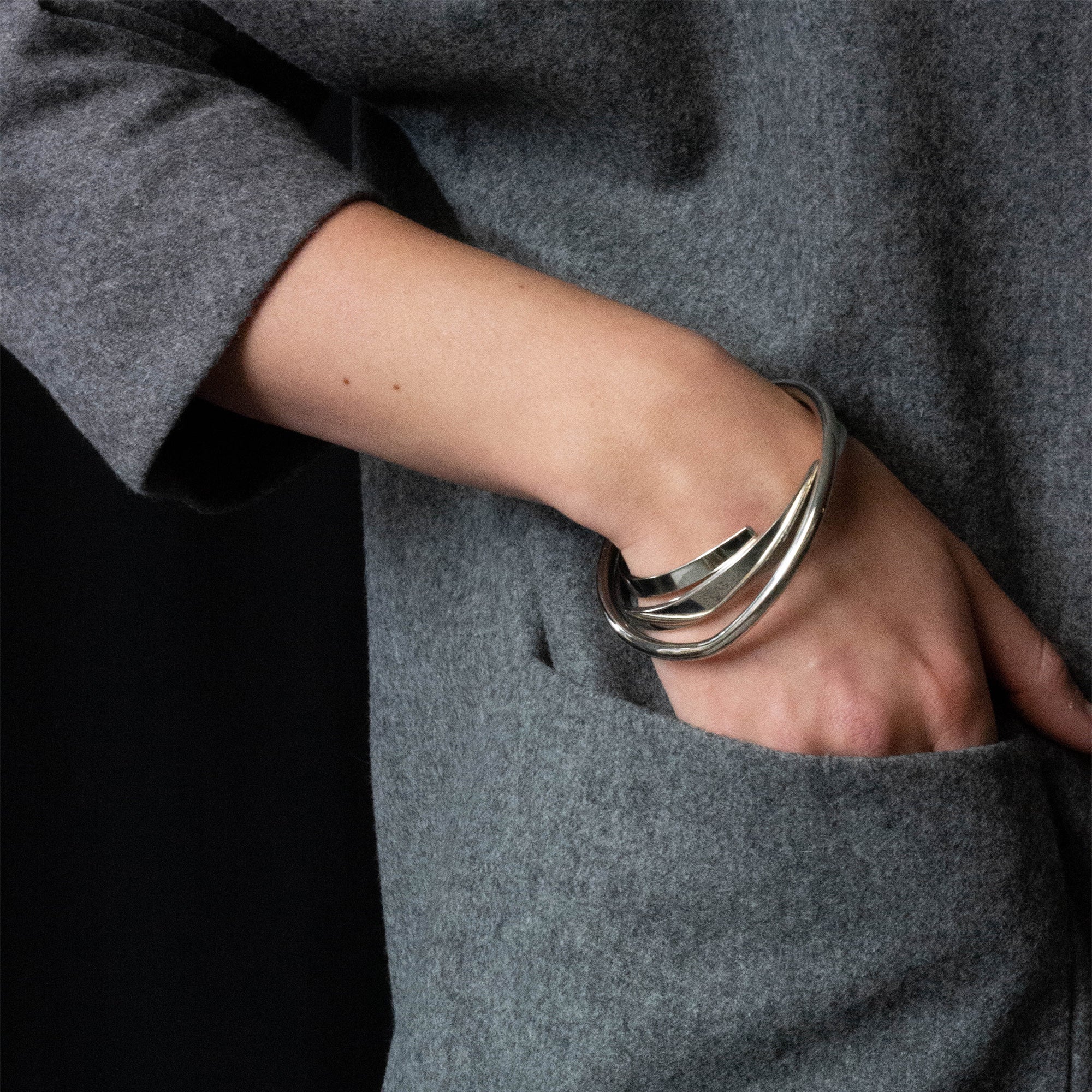 Wave Bangle - Bracelet by Victorious Crafts | Obakki